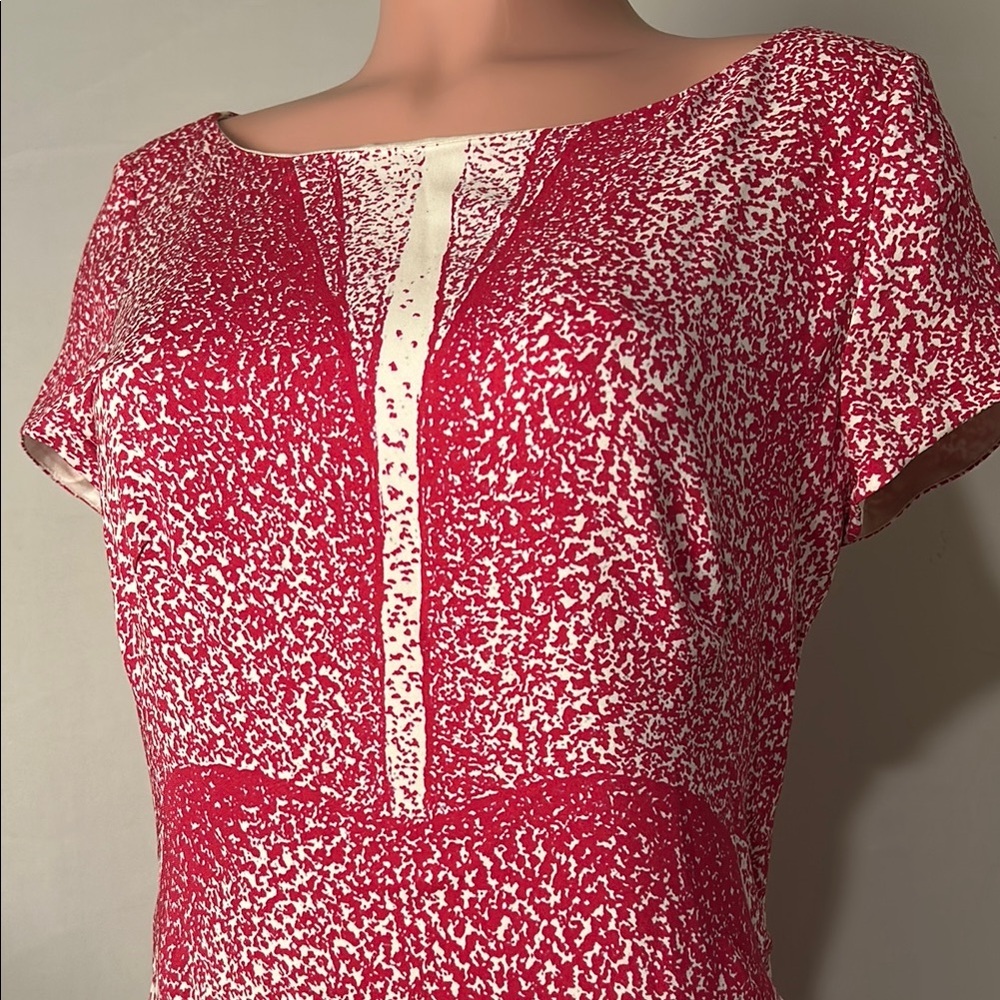 ESCADA orchid print silk sheath dress short Sleeve lined Size 36 (6) - Picture 6 of 15